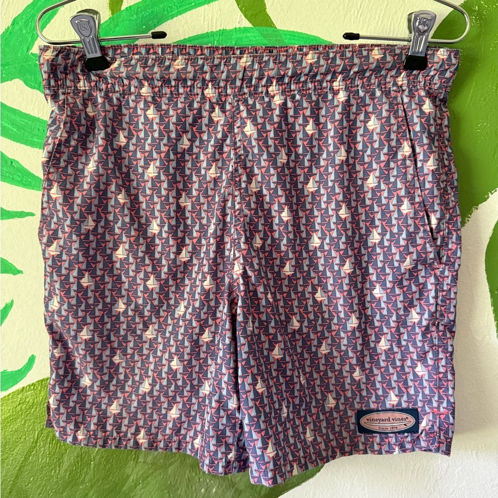 Vineyard Vines Men’s Sailboat Swim Shorts in Navy, Pink & White